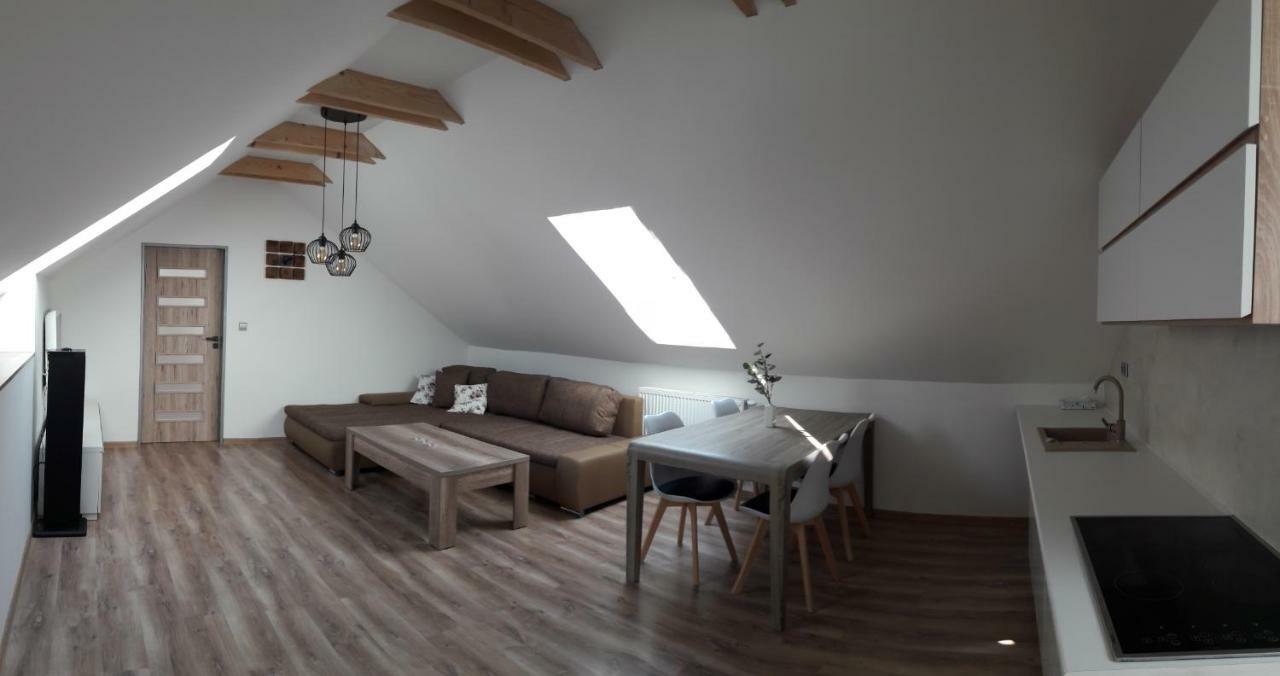 Apartman Za-Ka 1 Ubytovani Litovel Cervenka Exterior foto