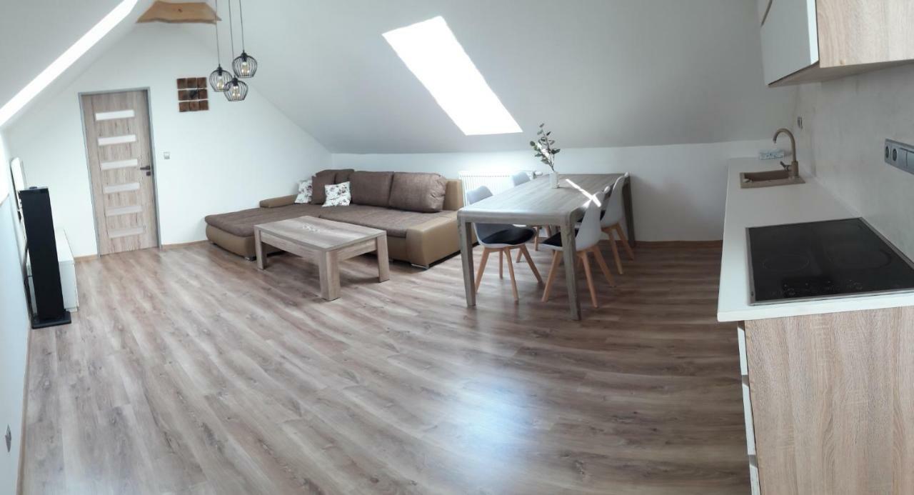 Apartman Za-Ka 1 Ubytovani Litovel Cervenka Exterior foto
